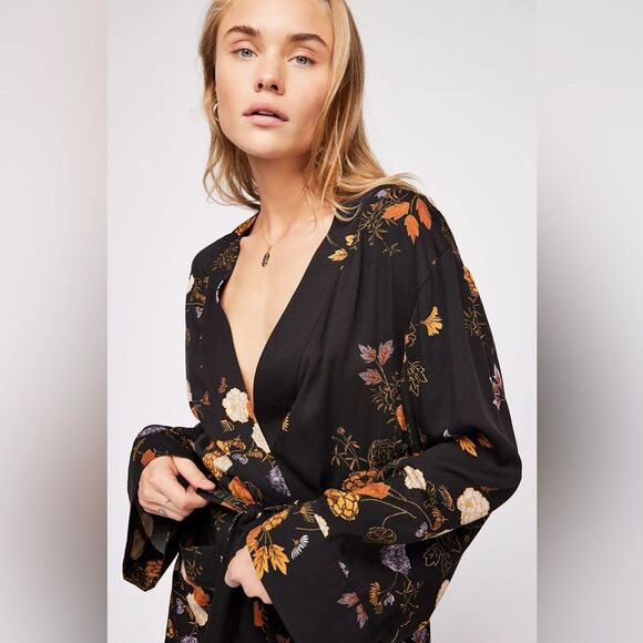 Free People Tops - Free People Wrap It Up Floral Jacket Kimono F3